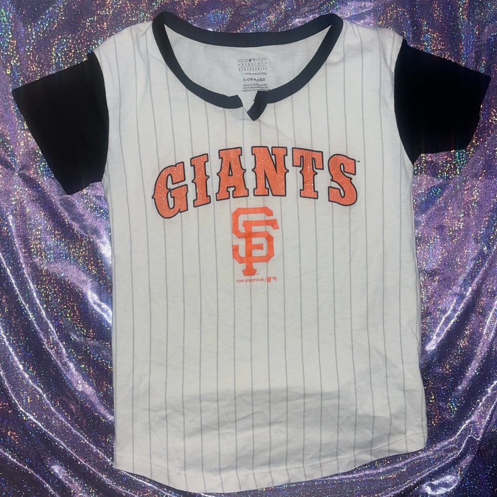 Girls Giants shirt